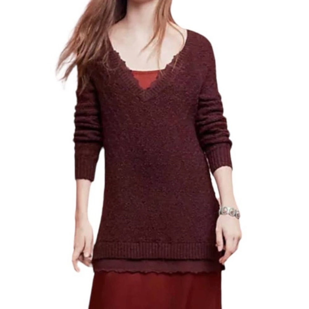 Knitted & Knotted Anthropologie Maroon lace hem v neck sweater size xs